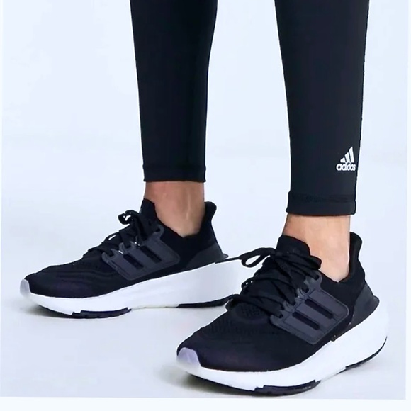 adidas Shoes - Adidas UltraBoost 22 Navy Blue W7
